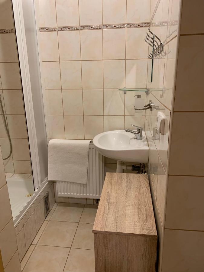 Penzion A Restaurace Vyhlidka Železná Ruda エクステリア 写真