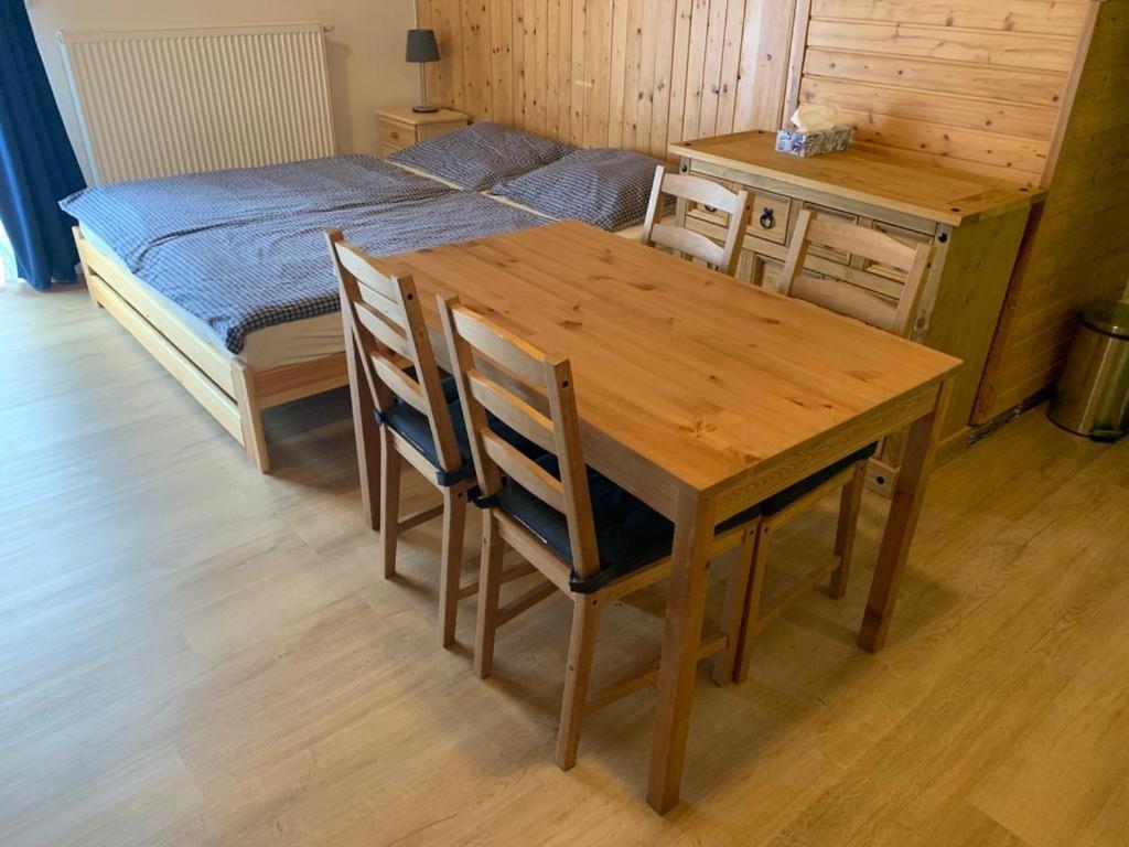 Penzion A Restaurace Vyhlidka Železná Ruda エクステリア 写真